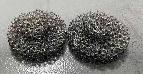 Reticular de filtro de aluminio con servicio de procesamiento de flexión Lavable y vida útil de 3 años