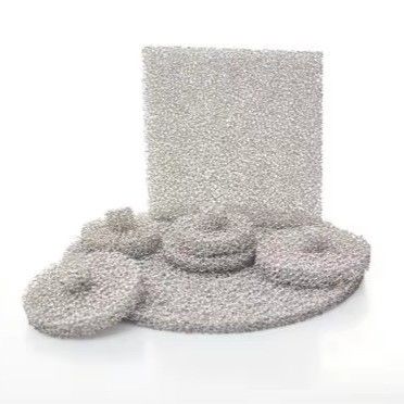Reticular de filtro de aluminio con servicio de procesamiento de flexión Lavable y vida útil de 3 años